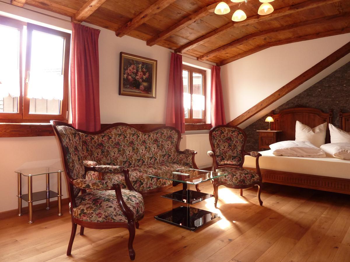 Historisches Genusshotel Loewen Schopfheim Exterior photo