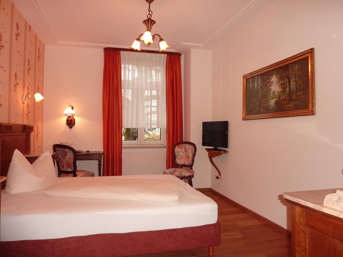 Historisches Genusshotel Loewen Schopfheim Exterior photo